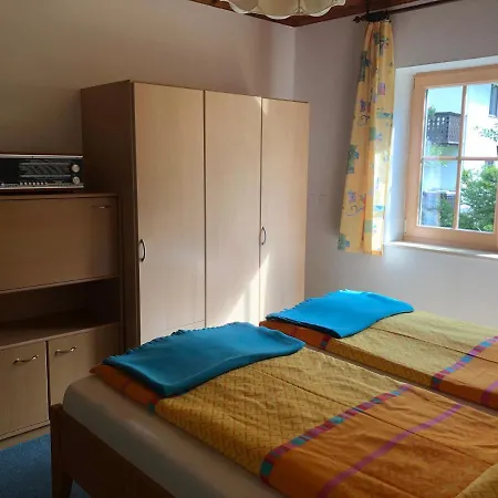 公寓 Susanne Hillbrand *