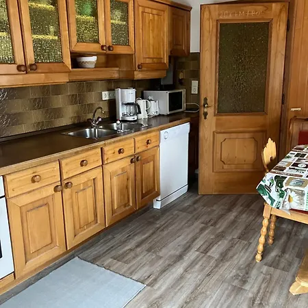 公寓 Susanne Hillbrand *